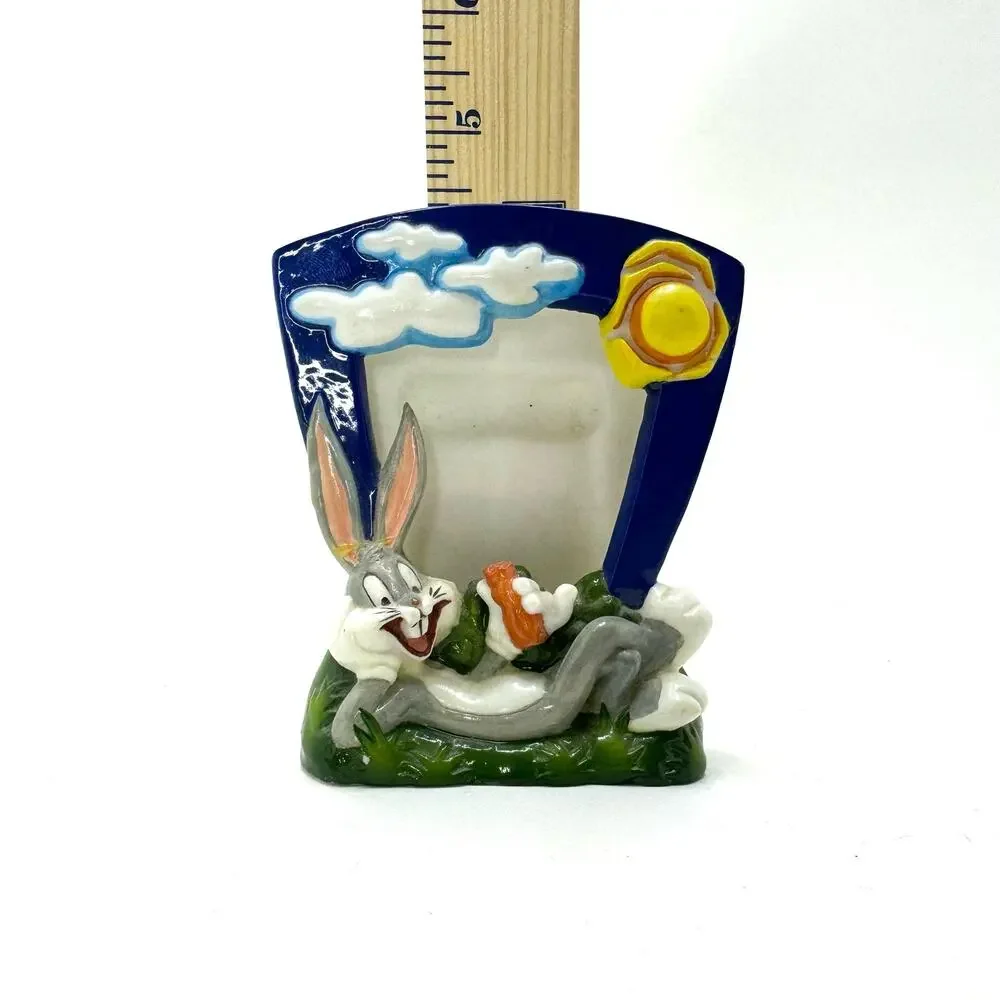 Warner Bros. Looney Tunes Bugs Bunny Picture Frame Vintage 1997